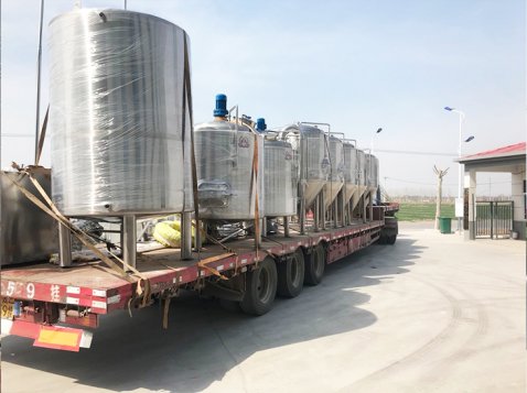 匯冠準(zhǔn)時(shí)發(fā)出啤酒設(shè)備